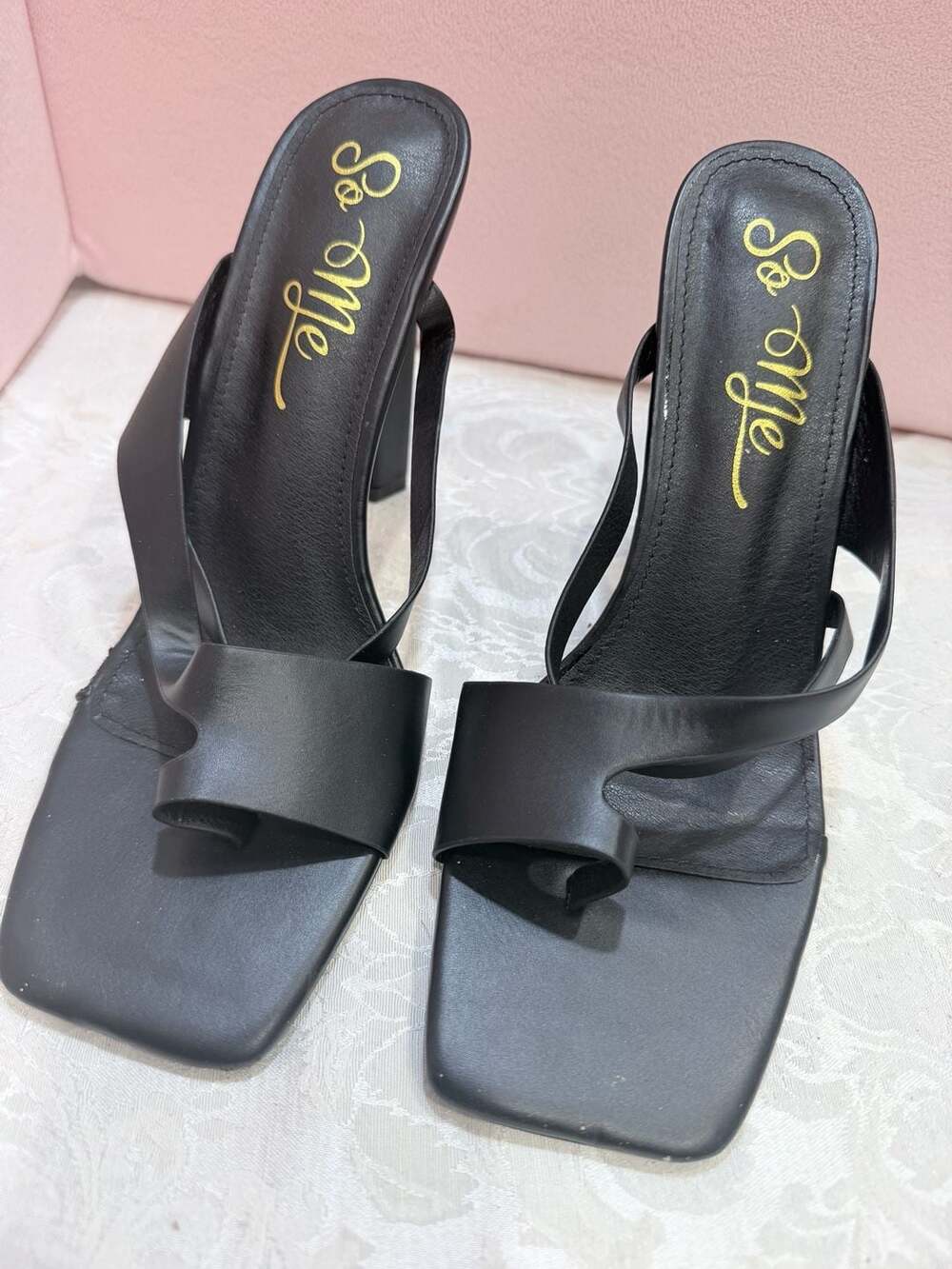 So Me Black Square Toe Intertwined Toe Ring Heeled Sandals Size 10